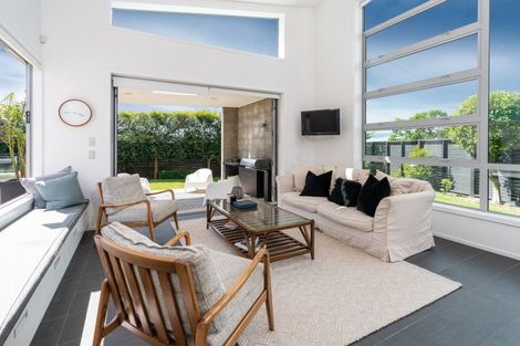 Photo of property in 13 Semaphore Lane, Whitby, Porirua, 5024