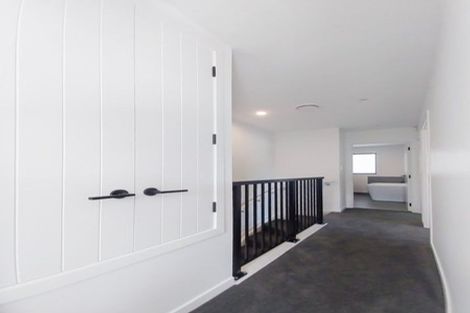 Photo of property in 1/63 Hillcrest Avenue, Hillcrest, Auckland, 0627