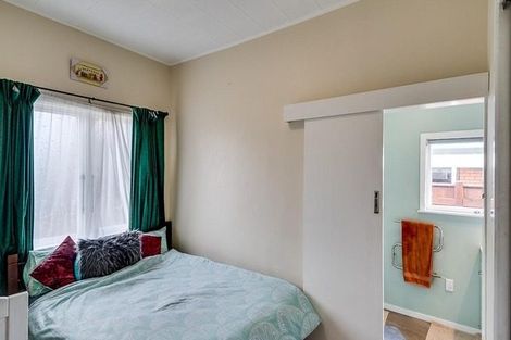 Photo of property in 215 Nottingley Road, Frimley, Hastings, 4120