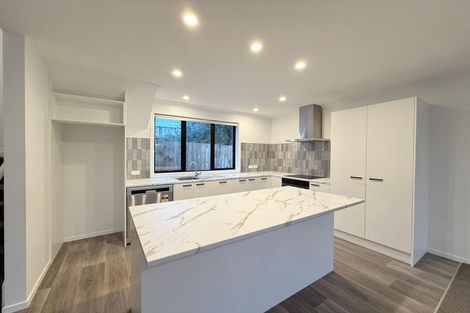 Photo of property in 30c Russell Road, Manurewa, Auckland, 2102