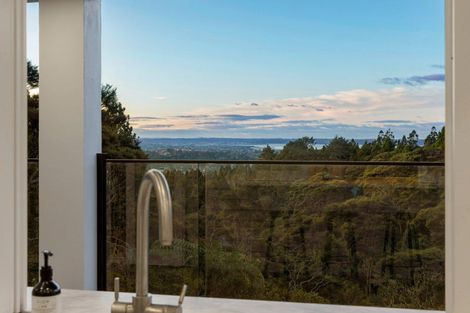 Photo of property in 97 Scenic Drive, Titirangi, Auckland, 0604