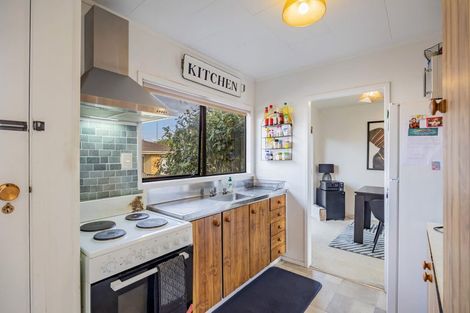 Photo of property in 34 Aviemore Drive, Highland Park, Auckland, 2010