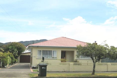 Photo of property in 100 Miro Street, Trentham, Upper Hutt, 5018