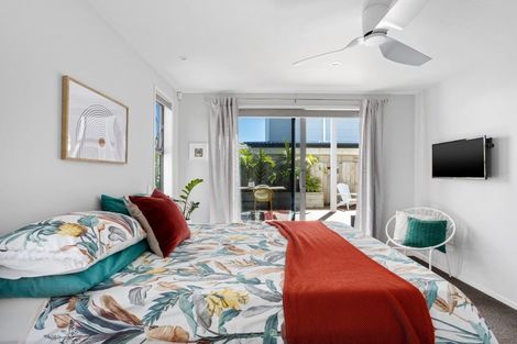 Photo of property in 14 Hugo Way, Papamoa Beach, Papamoa, 3118