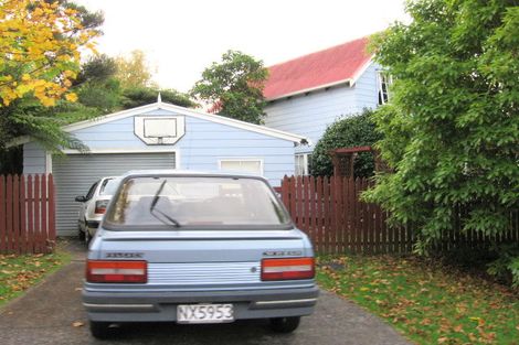 Photo of property in 1 Waipuia Place, Greenhithe, Auckland, 0632