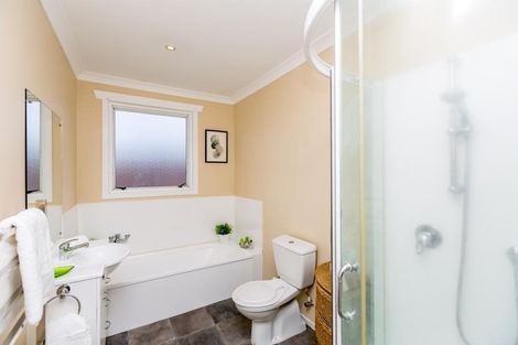 Photo of property in 10 Parris Street, Moturoa, New Plymouth, 4310