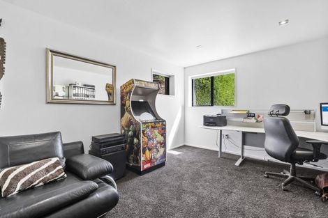 Photo of property in 49 Shandon Road, Vauxhall, Dunedin, 9013