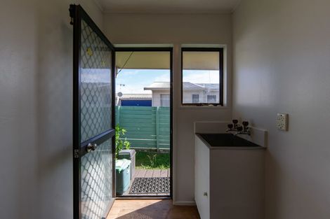 Photo of property in 76d Bandon Street, Frankton, Hamilton, 3204