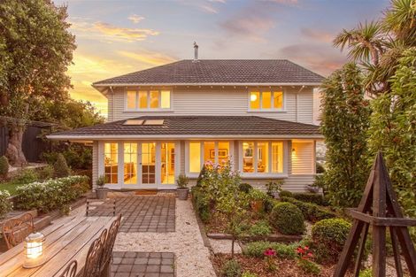 Photo of property in 19c Dyers Pass Road, Cashmere, Christchurch, 8022