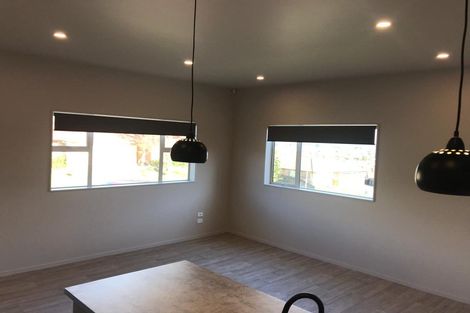 Photo of property in 1/28 Keri Vista Rise, Papakura, 2110