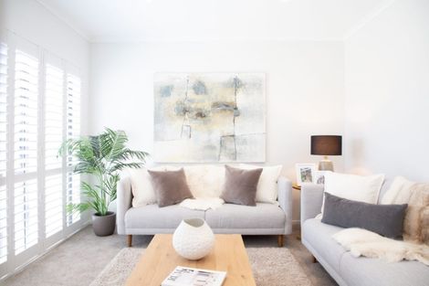 Photo of property in 8 Pepene Avenue, Takanini, 2112