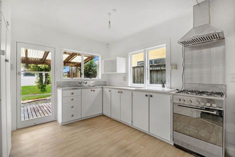 Photo of property in 5 Seafront Road, Castlecliff, Whanganui, 4501