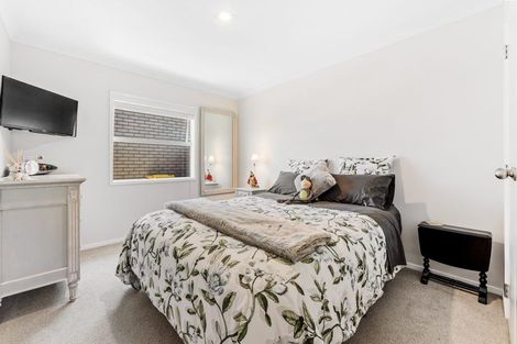 Photo of property in 2 Maylee Crescent, Gulf Harbour, Whangaparaoa, 0930