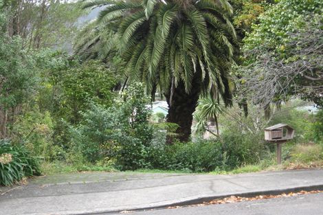 Photo of property in 9 Kopara Grove, Stokes Valley, Lower Hutt, 5019