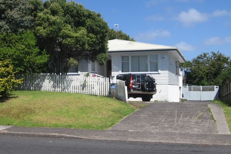 Photo of property in 1/16 James Street, Bayview, Auckland, 0629