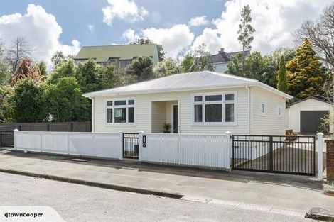 Photo of property in 42 Alfred Street, Roslyn, Palmerston North, 4414