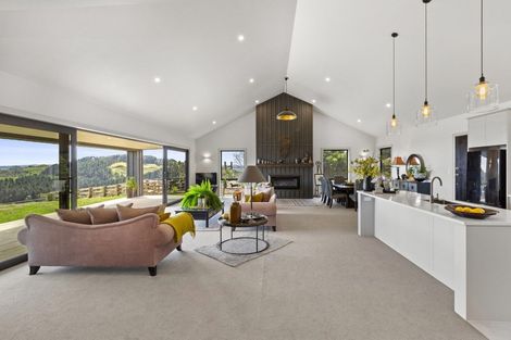 Photo of property in 82 Maungatawhiri Road, Raglan, 3295