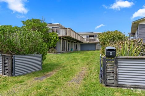 Photo of property in 6 Bayly Street, Baylys Beach, Dargaville, 0377