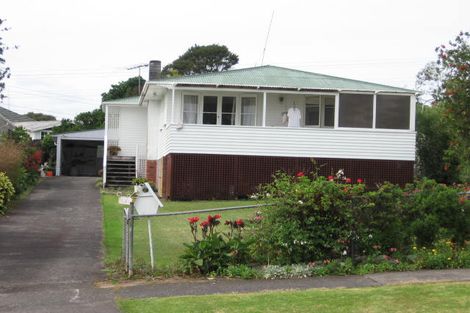 Photo of property in 131 Flanshaw Road, Te Atatu South, Auckland, 0610