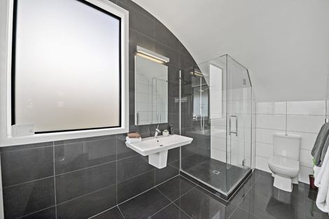 Photo of property in 1/58 The Parade, Bucklands Beach, Auckland, 2012