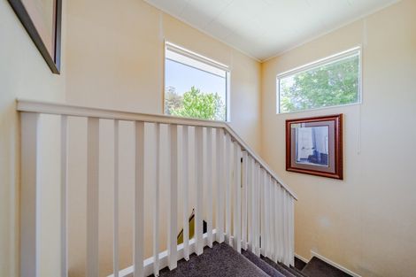 Photo of property in 10 Abbotsford Road, Waipawa, 4210