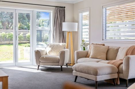 Photo of property in 1/1 Murphy Place, Titahi Bay, Porirua, 5022