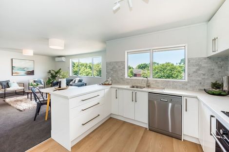 Photo of property in 15 Ratanui Road, Paraparaumu, 5032