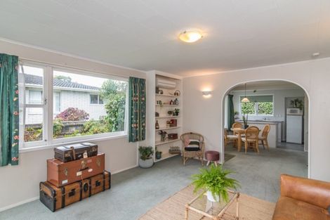 Photo of property in 12 Leybourne Avenue, Waikanae, 5036