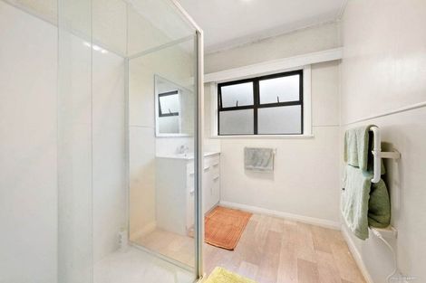 Photo of property in 61 Taikata Road, Te Atatu Peninsula, Auckland, 0610