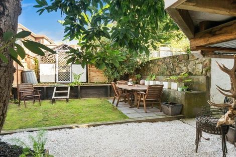 Photo of property in 30c Eleventh Avenue, Tauranga, 3110