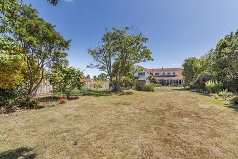 Photo of property in 153/155 High Street, Bulls, 4818