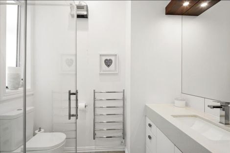 Photo of property in 8 Hay Street, Oriental Bay, Wellington, 6011