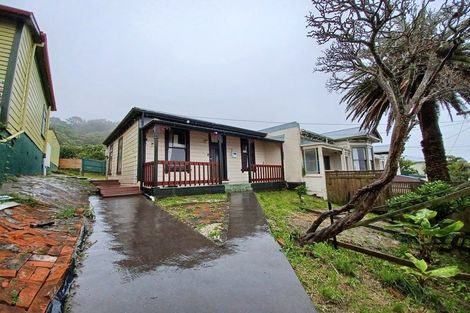 Photo of property in 6-10 Mudges Terrace, Newtown, Wellington, 6021
