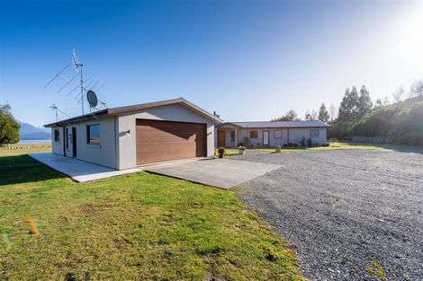 Photo of property in 454b Te Anau Milford Highway, Te Anau, 9679