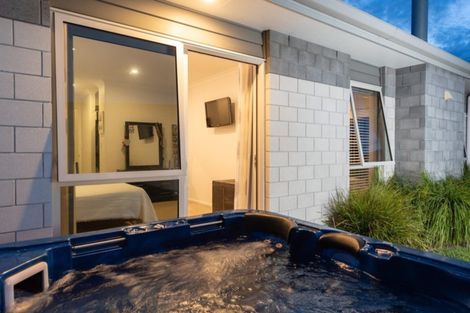 Photo of property in 7 Raiha Street, Papamoa Beach, Papamoa, 3118