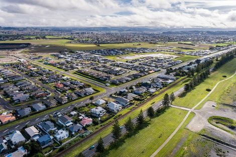 Photo of property in 48 Kenny Road, Te Awa, Napier, 4110
