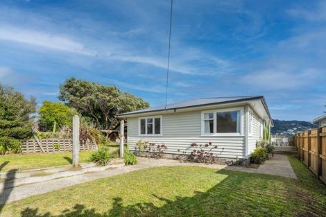 Photo of property in 16a Tirangi Road, Rongotai, Wellington, 6022