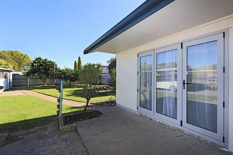 Photo of property in 3 Kirkcaldy Place, Flaxmere, Hastings, 4120