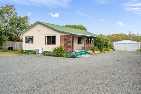 Photo of property in 77 Marsden Point Road, Ruakaka, 0116
