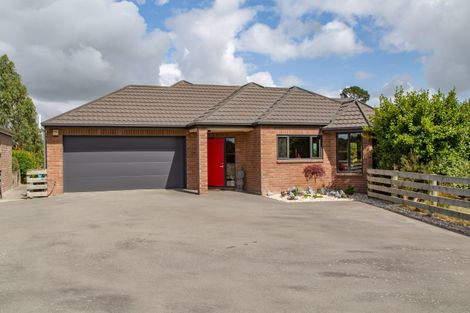Photo of property in 16 Thorndon Close, Kirwee, Darfield, 7571