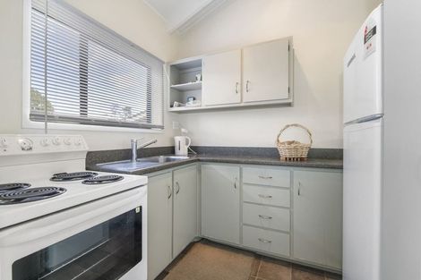 Photo of property in 13 Bellbird Place, Orewa, 0931