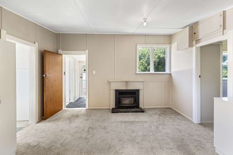 Photo of property in 10 Hussey Street, Waverley, 4510