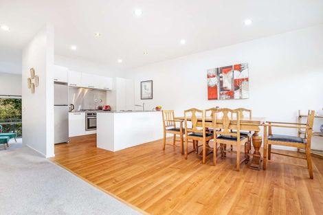 Photo of property in 76g Edmonton Road, Henderson, Auckland, 0612