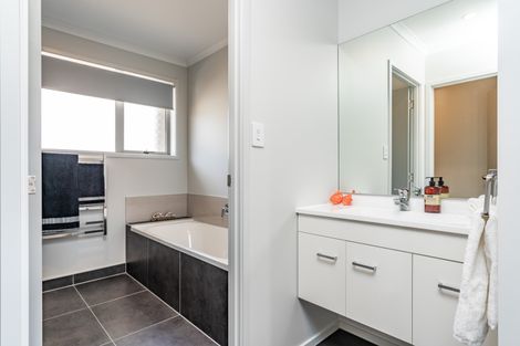 Photo of property in 26 Northcoast Place, Mangawhai Heads, Mangawhai, 0505