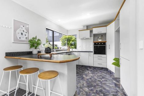 Photo of property in 7 Westview Place, Western Heights, Hamilton, 3200