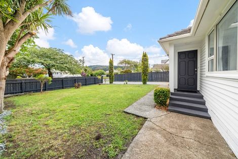Photo of property in 4 Routley Crescent, Elderslea, Upper Hutt, 5018