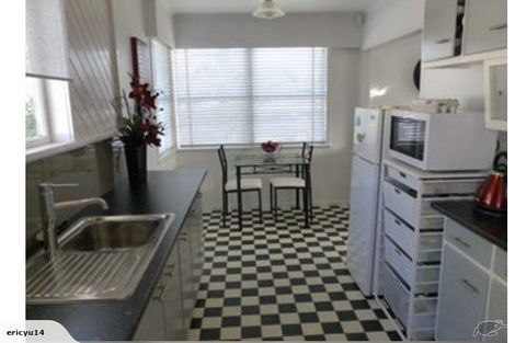 Photo of property in 112 Wharf Road, Te Atatu Peninsula, Auckland, 0610