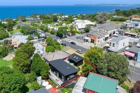 Photo of property in 21 Cumberland Street, Leigh, 0985