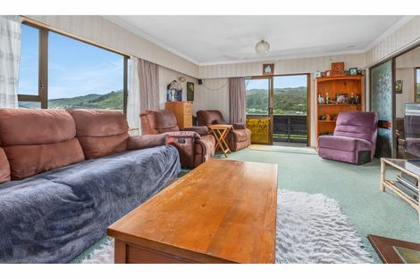 Photo of property in 18-20 Bledisloe Crescent, Wainuiomata, Lower Hutt, 5014