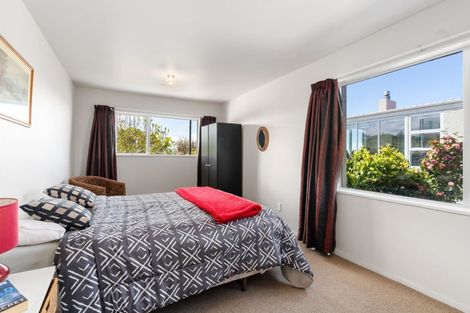 Photo of property in 59 Isadore Road, Saint Clair, Dunedin, 9012